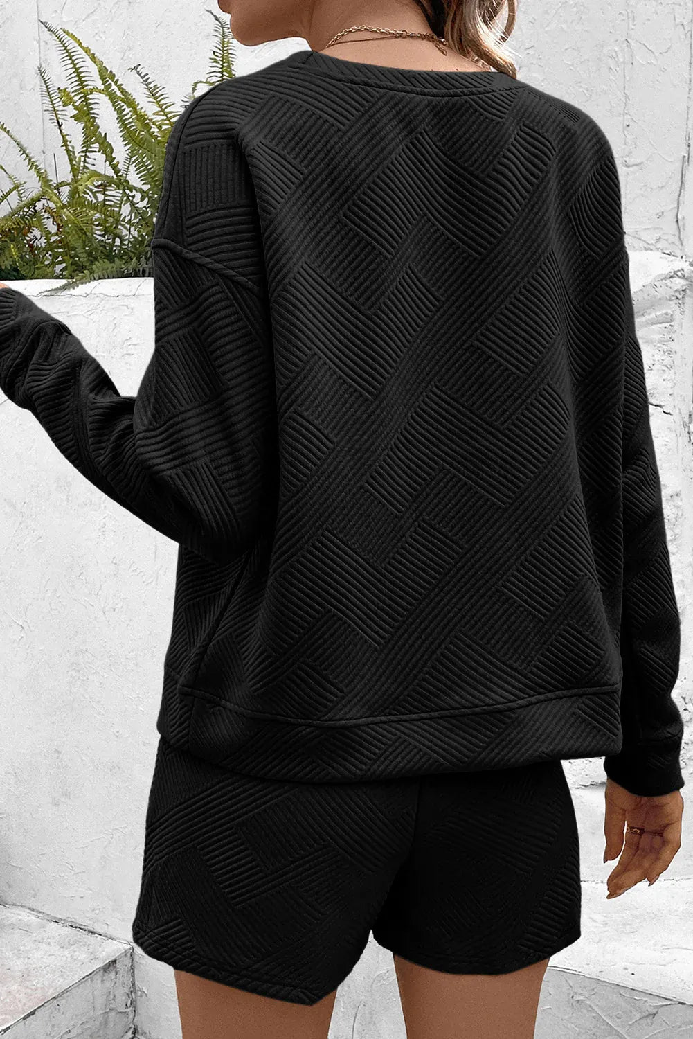 Round neck dropped shoulder top and shorts set